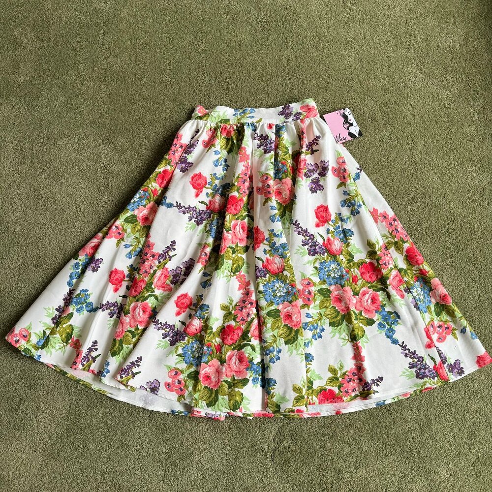 Vixen Vacation Swing Skirt NWT